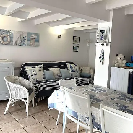 Danube Gilles Croix De Vie *