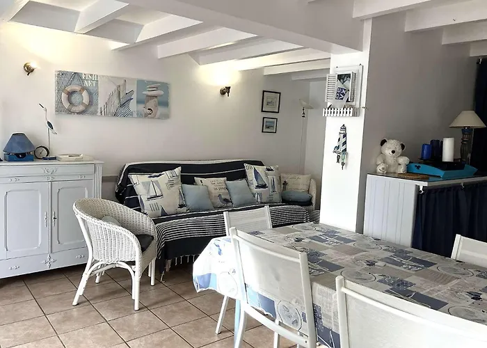 Danube Gilles Croix De Vie *