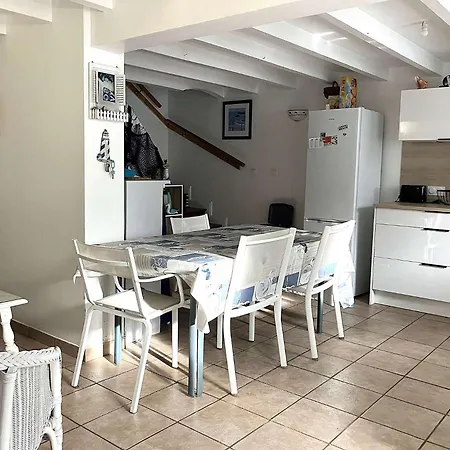 Danube Gilles Croix De Vie * سانت جيل كروا دي فيي