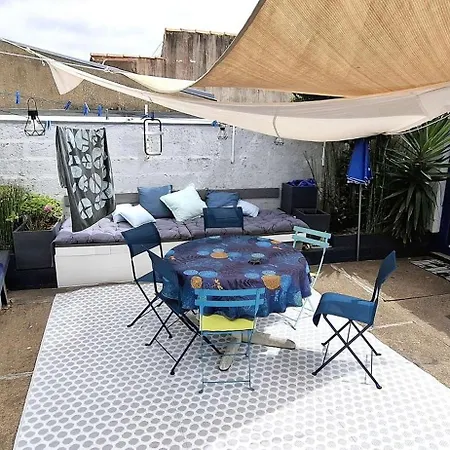 Danube Gilles Croix De Vie فيلة *